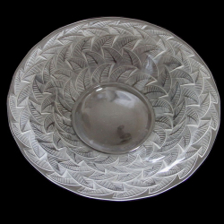 Rene Lalique "Ormeaux" Pattern Shallow Bowl Decorated with Fern Leaves
