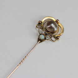 Art Nouveau 15 Carat Gold Opal and Pearl Stick Pin