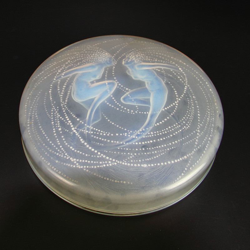 René Lalique (French 1860-1945) Deux Sirenes Box NO. 43 (c.1921)