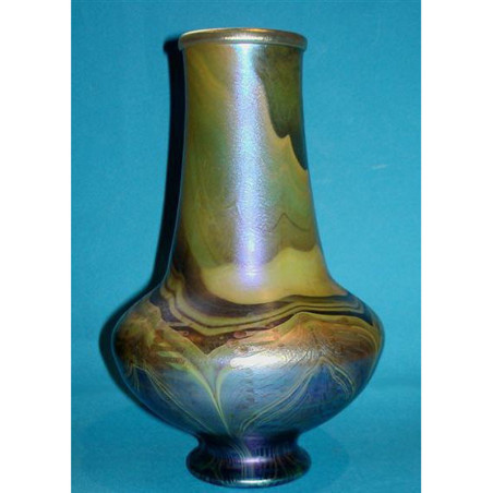 Louis Comfort Tiffany Fine Iridescent Large Vase (c.1894)