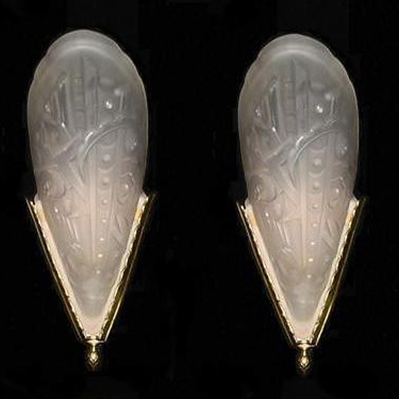Pair of French Art Deco Wall Lights (c.1925)