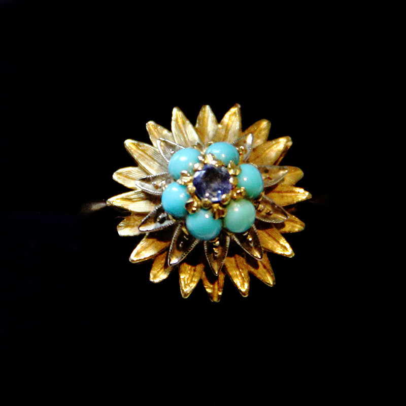 18 ct Gold Edwardian Flower Form Ring (c.1910)